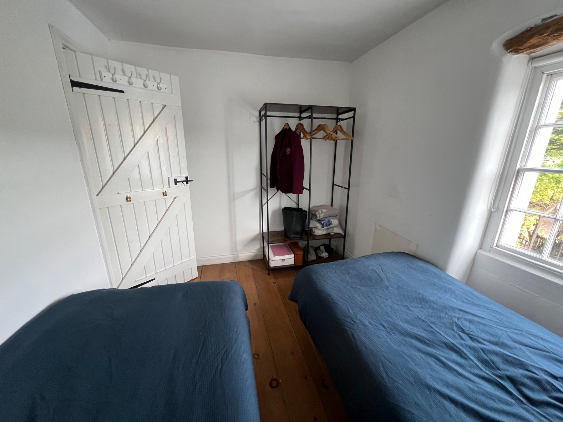 Twin bedroom