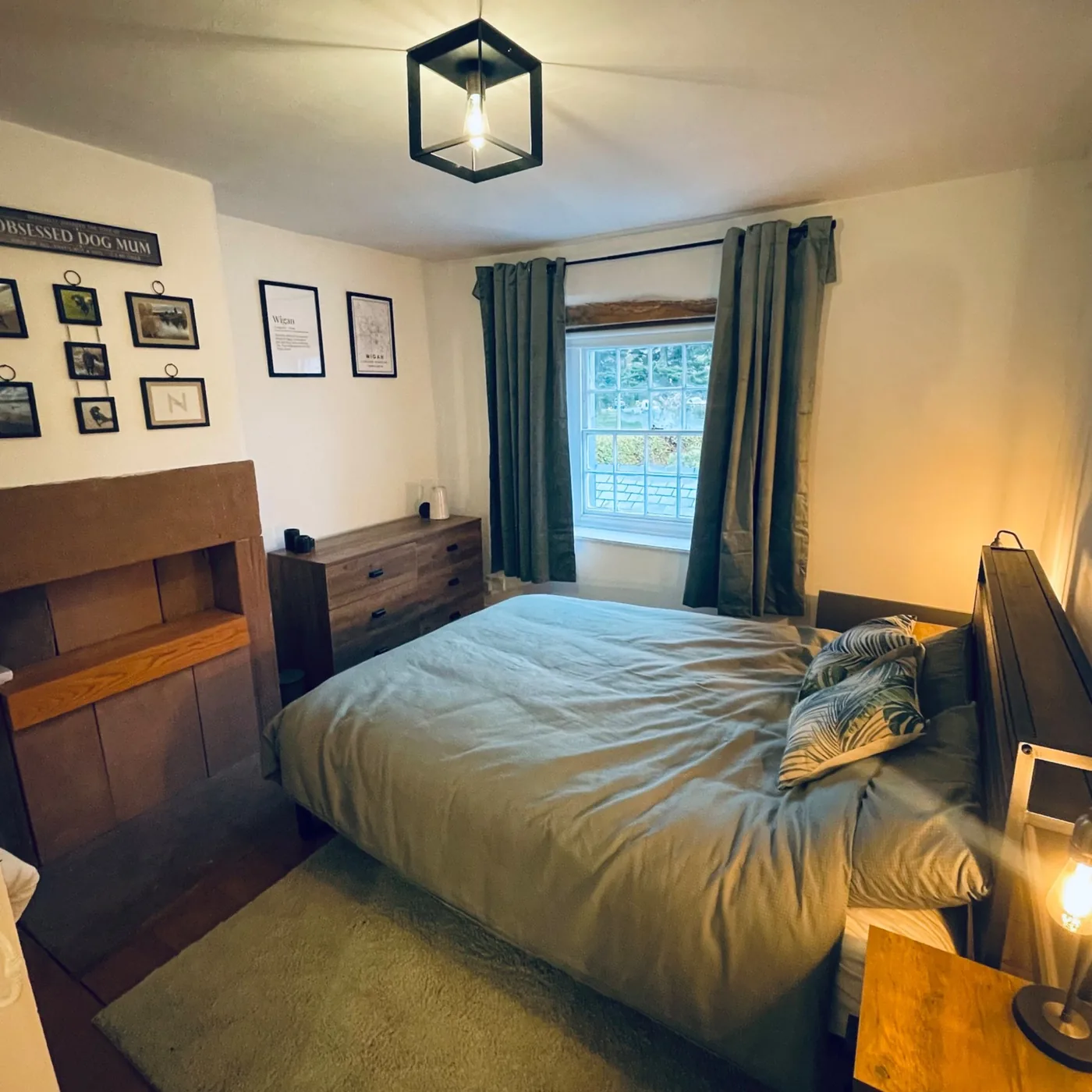King bedroom at Dunmallet